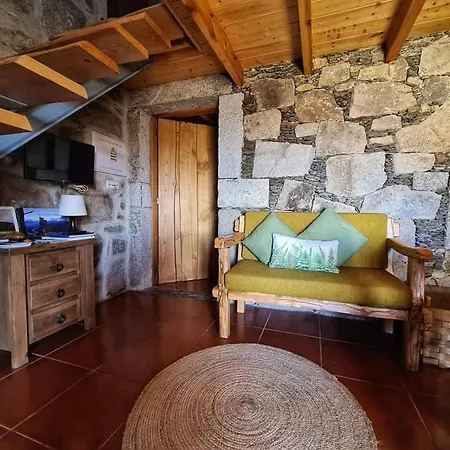 Cardenha Da Bessada Farm stay *