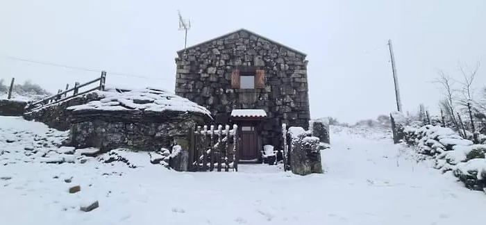 Cardenha Da Bessada Çiftlik konaklama Branda de Santo António